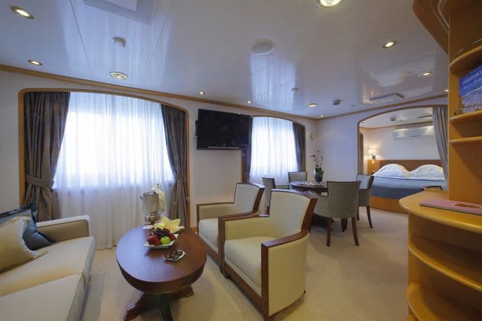 SeaDream Yacht Club Accommodation Admiral Suite 2.jpg